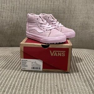 Brand New Vans Sk8-Hi 💓